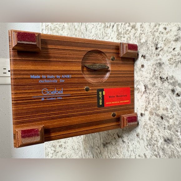 1986 Goebel Hummel First Edition Ride into Christmas Music Box - New in Box - Picture 6 of 11